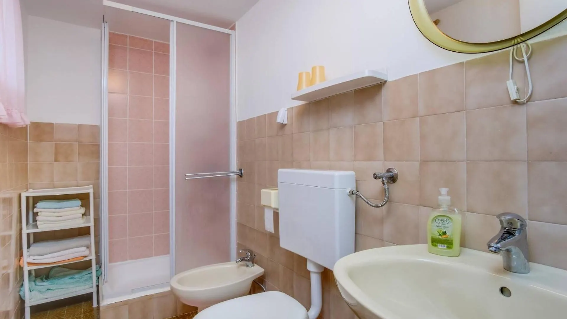 Guest house House Nona Hotel Miholascica